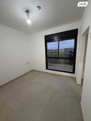 דירה, אלה 3, בת חפר, בת חפר