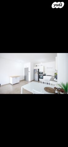 דירה, ברקת 14, אבני חן, חריש