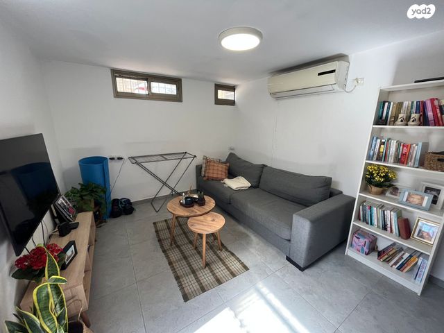 מרתף/ פרטר, בקעת בית נטופה 13, הדרים, הדרים החדשה, כפר סבא