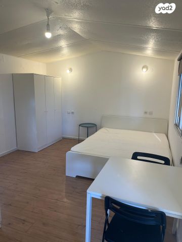 יחידת דיור, דרך הפארק 1, שאר העיר, רעננה