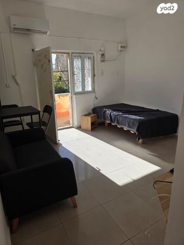 דירה, אליהו סלמן 22, מחנה יהודה - לב העיר, ירושלים