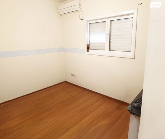 דירה, הרב הרצוג 31, א' / צפון מזרח העיר, רחובות