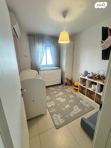 דירה, תל חי 60, מרכז, כפר סבא