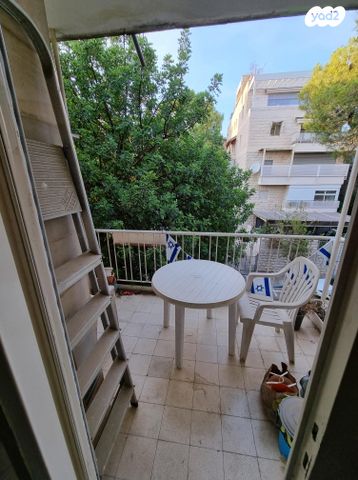 שדרות בן מיימון 19