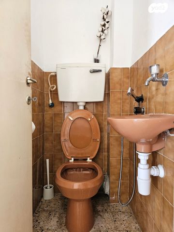 גג/ פנטהאוז, רמח"ל 8, נאות רחל, חולון