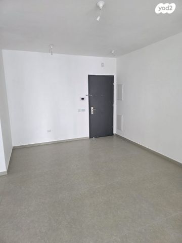 דירה, בועז 14, שכונת חשמונאים, מרכז העיר א, רמת גן