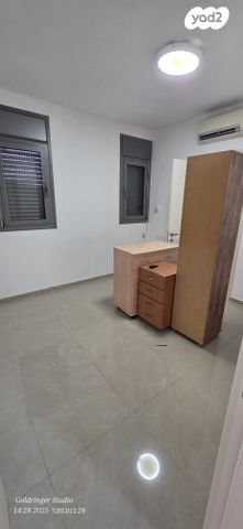 דירה, שמואל הנגיד 5, גרין ועם, חולון