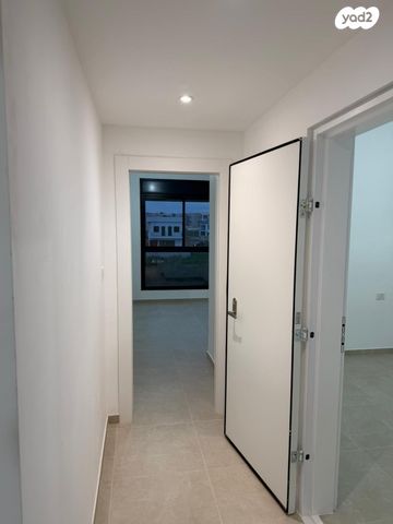 דירה, אלה 3, בת חפר, בת חפר