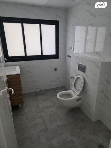 דירה, בועז 14, שכונת חשמונאים, מרכז העיר א, רמת גן