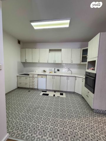 דירת גן, שדרות עמק איילון 39, אלונים, שוהם