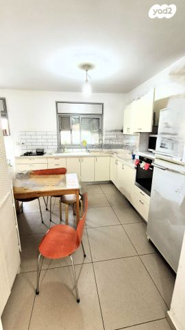 דירה, שוהם 1, עלי זהב