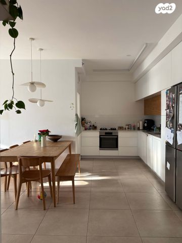 שרה אהרונסון 7