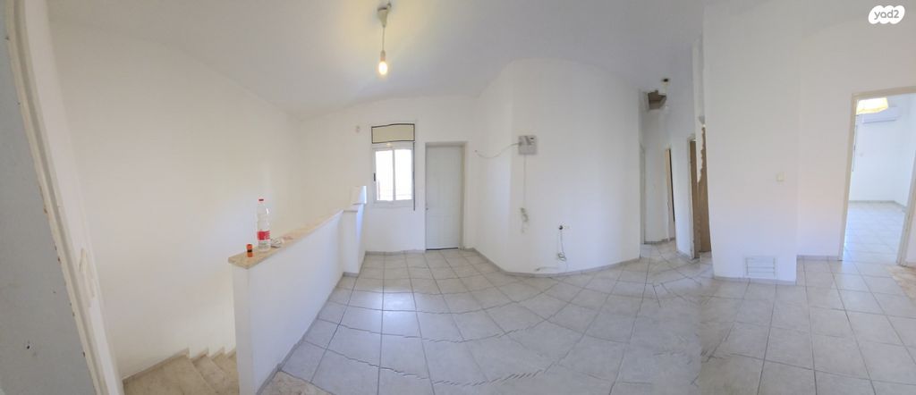 דירת גן, הצבעוני 19, הזיתים, מעלות תרשיחא