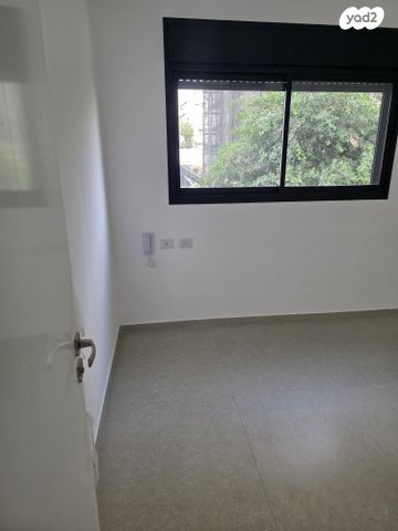 דירה, בועז 14, שכונת חשמונאים, מרכז העיר א, רמת גן