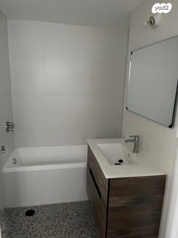 דירה, הכלנית 5, קרית גיורא, אור יהודה