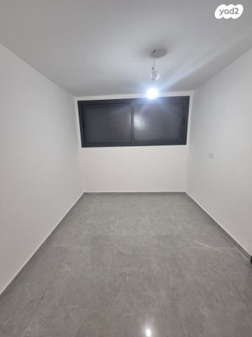 דירת גן, שלום עליכם 21, המרכז האזרחי, רמלה