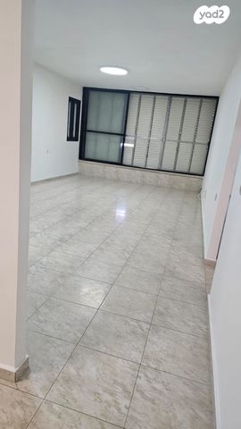 דירה, שמואל סלנט 64, המרכז השקט / מרכז העיר, פתח תקווה