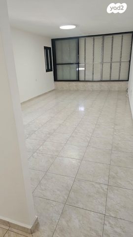 דירה, שמואל סלנט 64, המרכז השקט / מרכז העיר, פתח תקווה