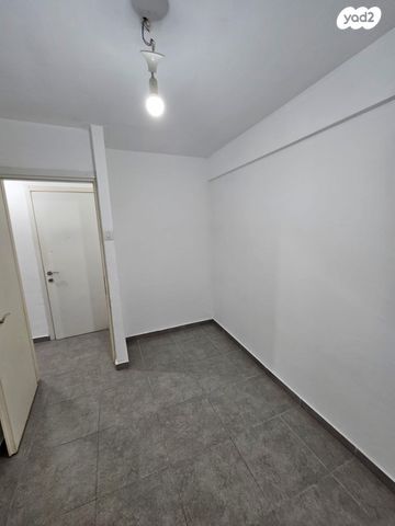 דירה, החי"ם 24, תל גיבורים, חולון