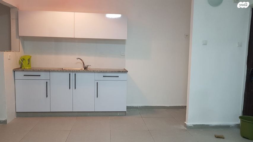 דירה, הרב ברוק 8, רמב"ם, ראשון לציון