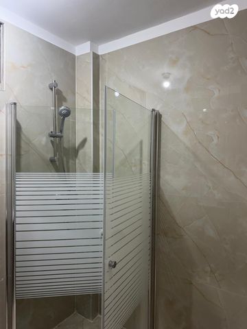 דירה, אבן עזרא 87, שכונה ד', באר שבע