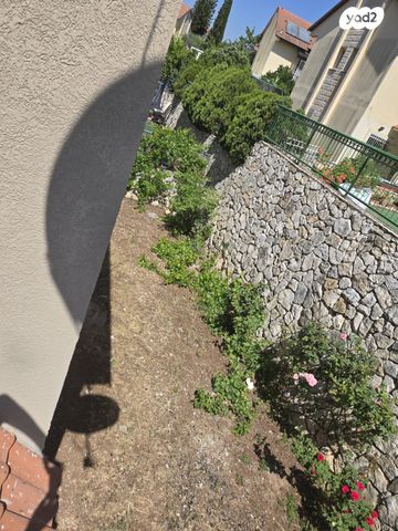 דירת גן, הצבעוני 19, הזיתים, מעלות תרשיחא