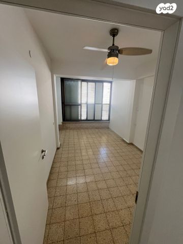 דירה, שדרות קוגל 32, גרין ועם, חולון