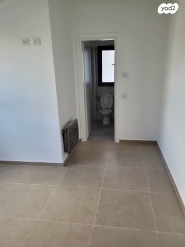 דירה, הרב אברהם זקן 1, מורדות ארנונה, ירושלים