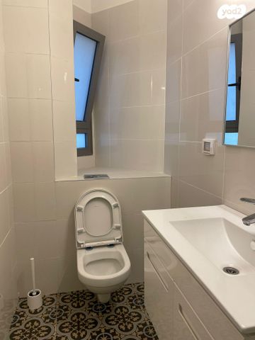 יחידת דיור, ארצי שרמן 2, גלי הים, נתניה