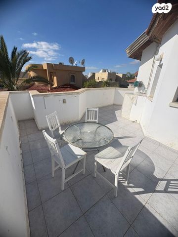 יחידת דיור, מנחם בן סרוק 12, נאות לון, באר שבע