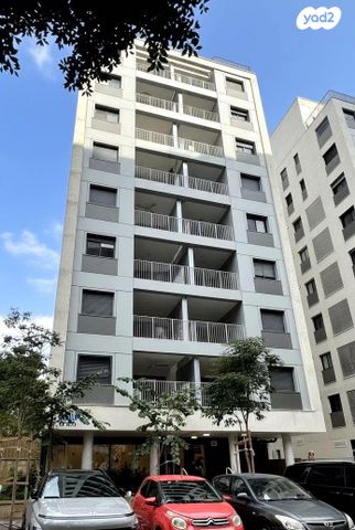 דירת גן, תרע"ד 6, שכונת הראשונים, רמת גן