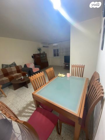 דירה, משה שרת, באר שבע