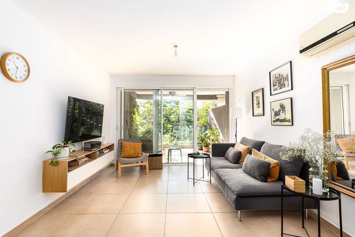 דירה, מרדכי אנילביץ', קרית ויצמן, רעננה