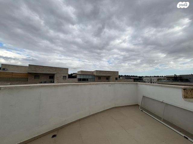 דירה, הלוח העברי, מודיעין מכבים רעות