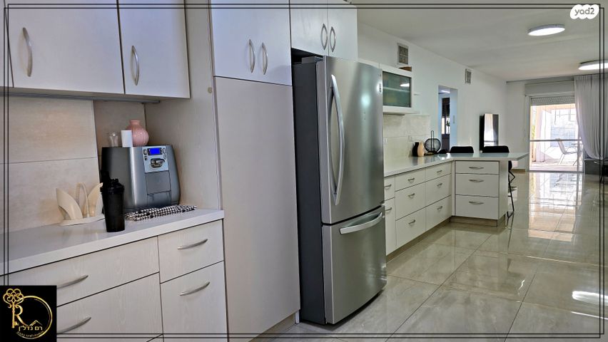 דירת גן, השיטה, צמח השדה, מעלה אדומים