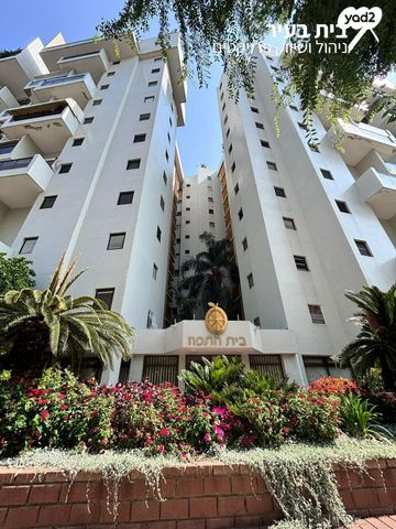 אורי צבי גרינברג 