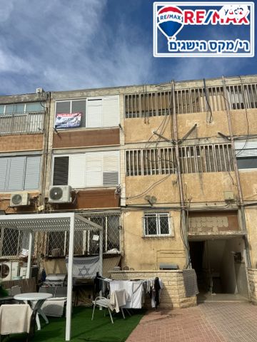 שדרות יגאל אלון 