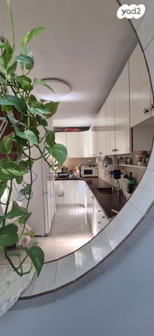 דירה, שדרת הבשן 10, קרית גת