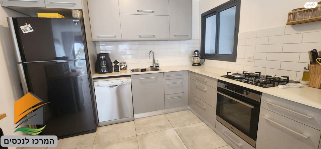 דירה, יעקב תמרי, רחובות