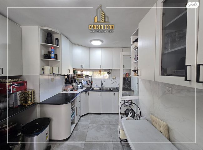 דירה, שמואל תמיר כצנלסון, פסגת זאב, ירושלים