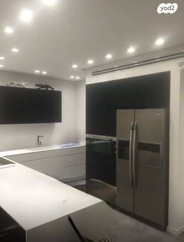 הגוש הגדול, רמת אביב החדשה, נופי ים