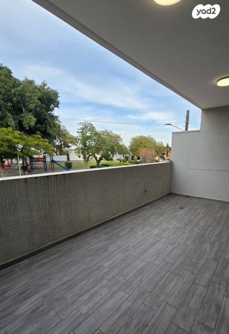 דירה, אבן יהודה