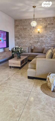 דופלקס, מגדל העמק