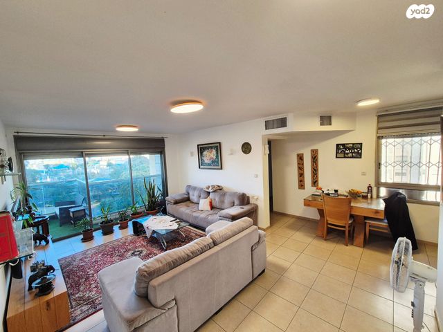 דירה, מעגל השלום, קרית חתני פרס נובל, ראשון לציון