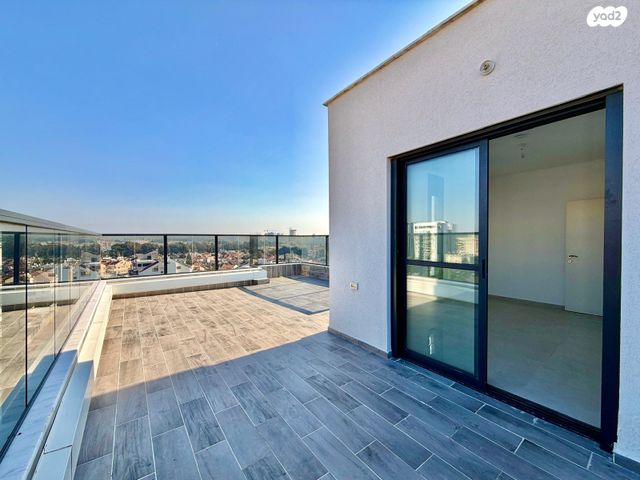 גג/ פנטהאוז, הפורצים 8, רמת אפרים, נתניה