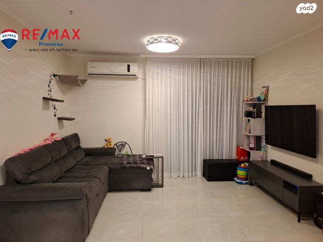 שדרות אליעזר בן יהודה 4