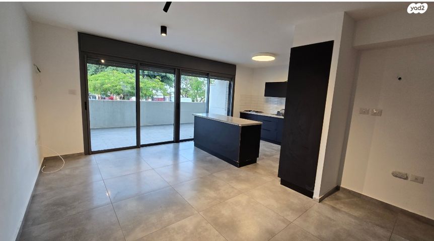 דירה, אבן יהודה