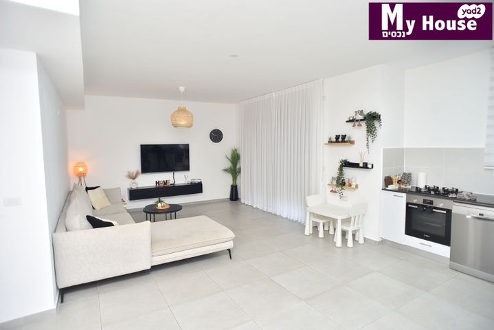 דירה, גדרה מזרח, גדרה