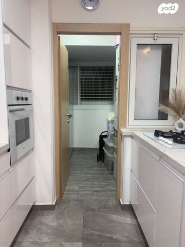 דירה, גרשון ש"ץ, נאות שמיר, רמלה