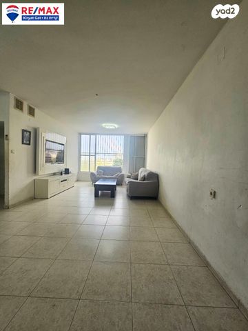 דירה, שדרות לכיש 69, השופטים, קרית גת